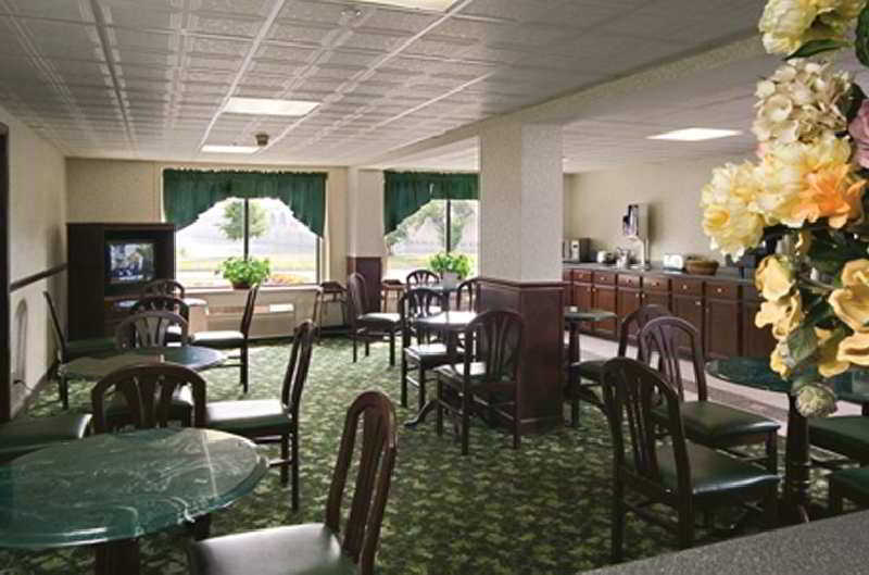 Quality Inn Riverfront Harrisburg Restaurang bild